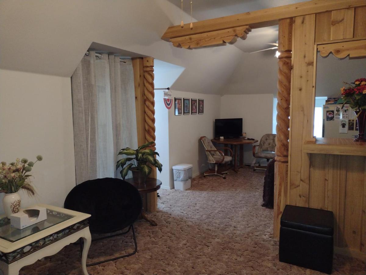 Quiet Upstairs Studio Close To Town 420 Friendly Trinidad Eksteriør bilde